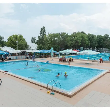 Great Near The Sea,central Place! Апартаменты Бургас